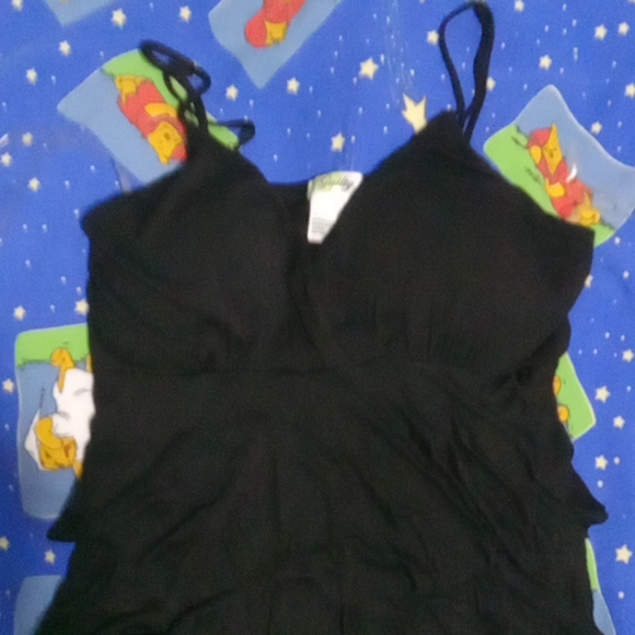Woman Size Medium Guilty Tank Top Black - Picture 2 of 7